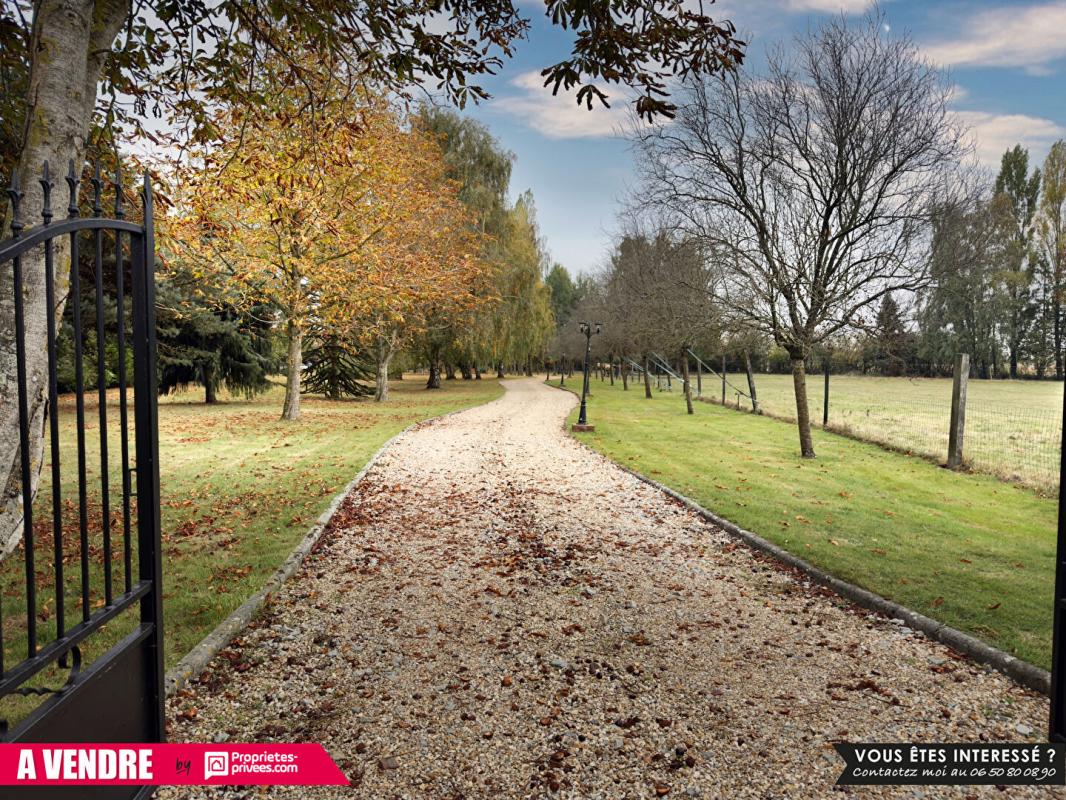 BERNAY Propriété de 230 m² sur environ 2,5 hectares avec piscine, prairies et cadre paisible 5