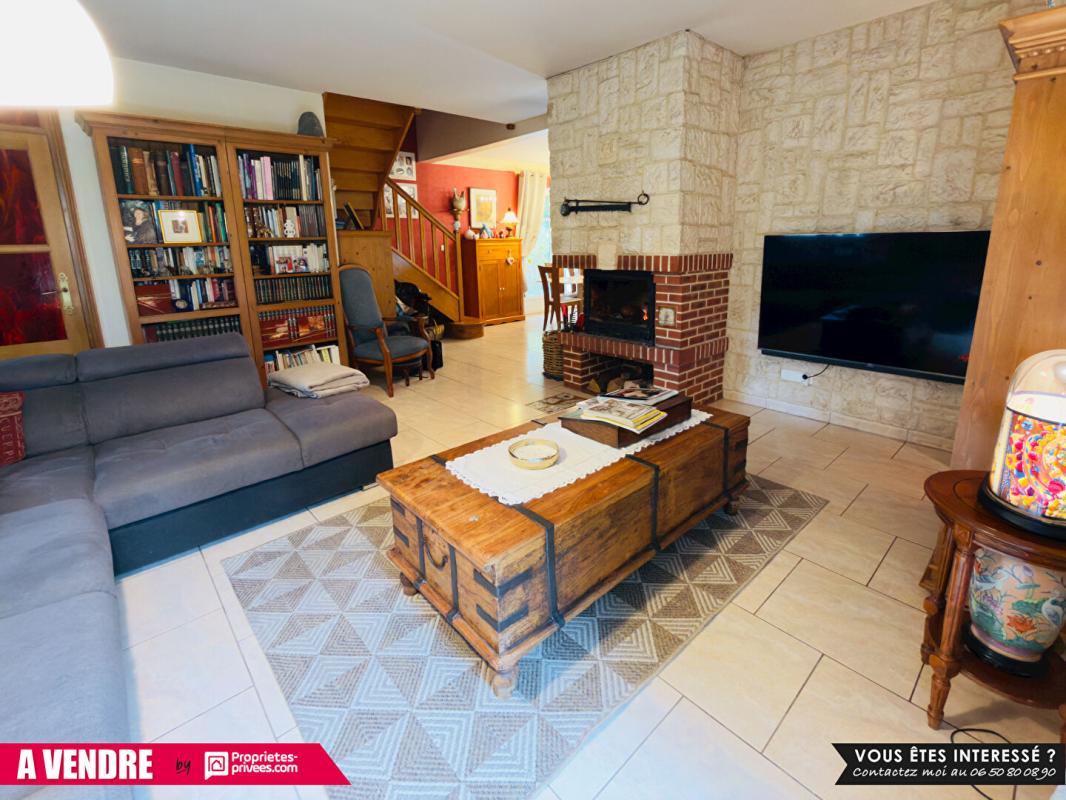 BERNAY Propriété de 230 m² sur environ 2,5 hectares avec piscine, prairies et cadre paisible 6