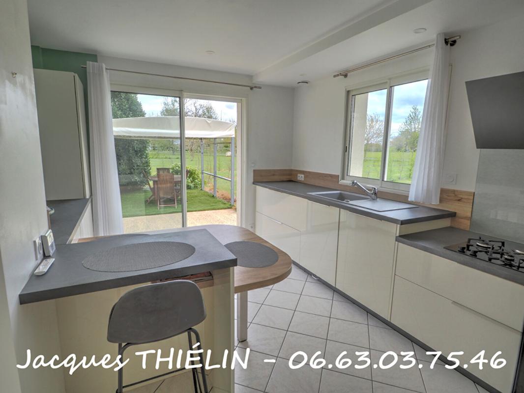 LONGUE-JUMELLES Propriété rare à Longué-Jumelles pour une vie de famille idéale 5