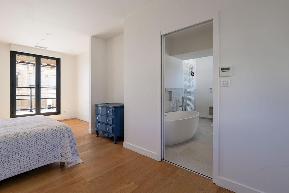 PERIGUEUX Un bien rare, entre élégance contemporaine et confort absolu 8