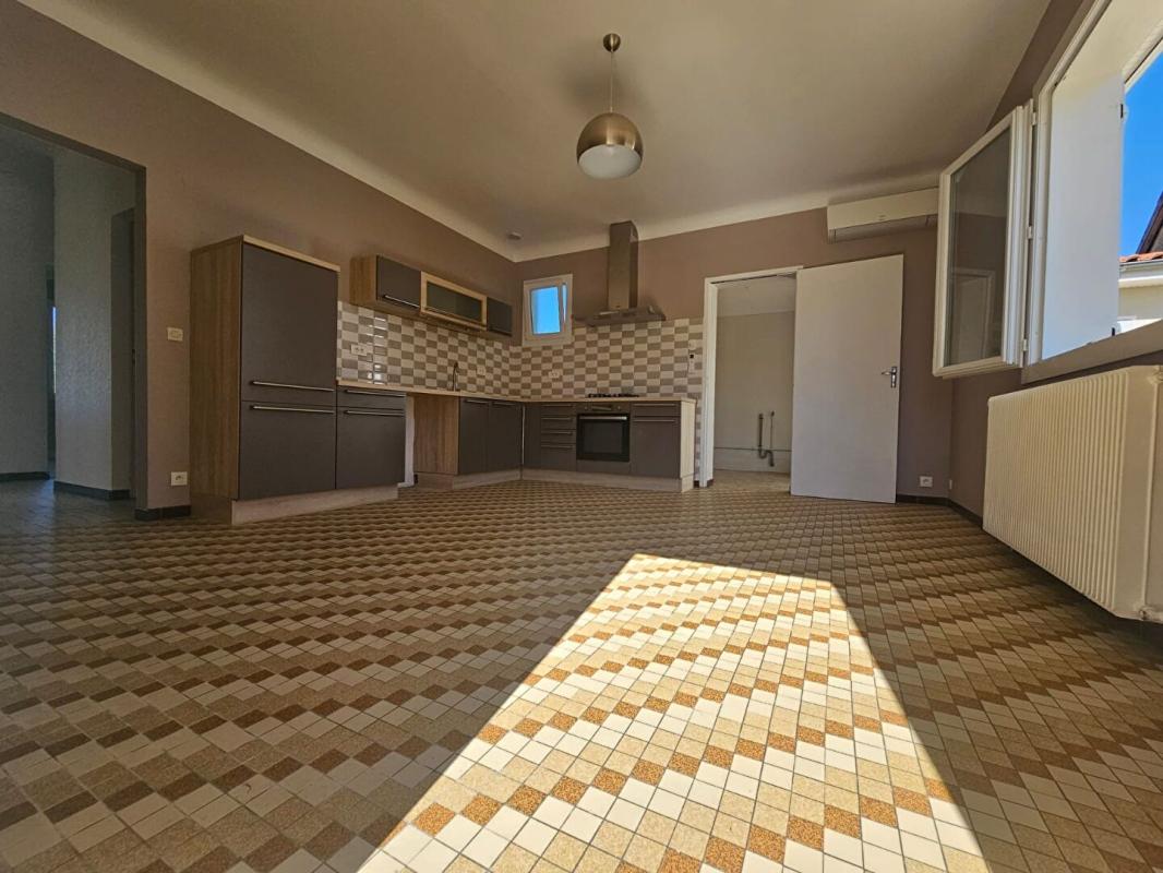 ORTHEZ Une parenthèse enchantée en pleine nature béarnaise 4 pièces 110 m2 9