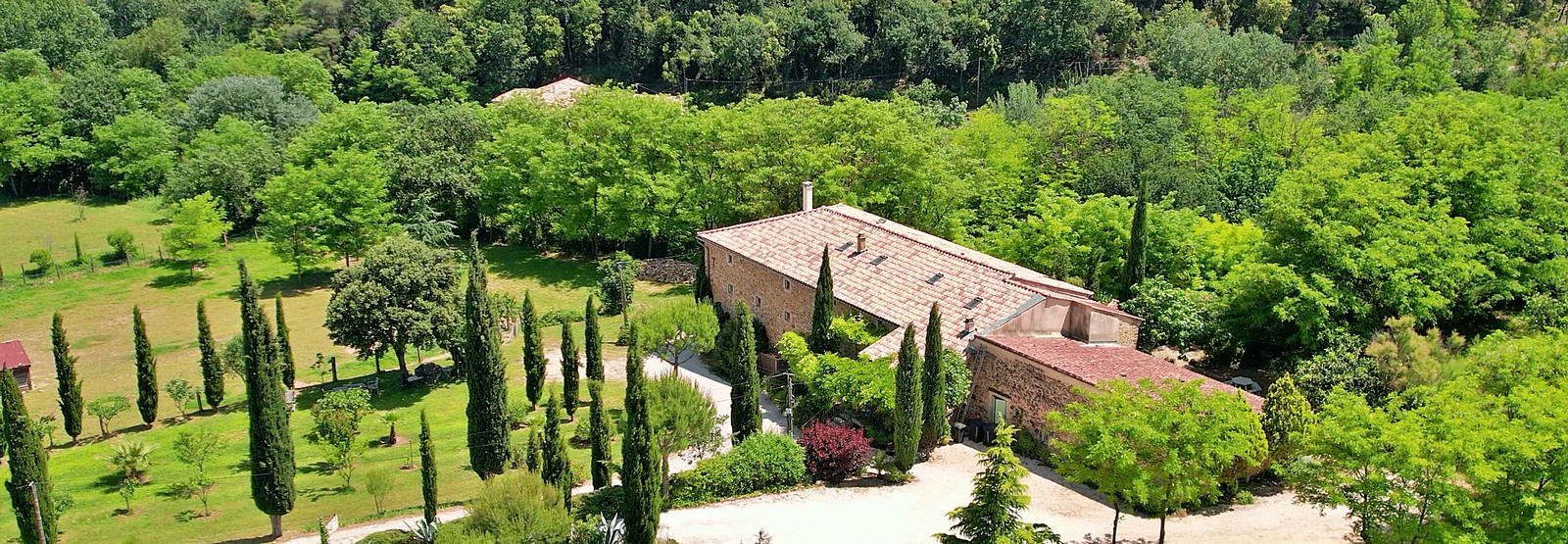 UZES Un Domaine Provençal d'Exception à 30 Minutes d'Uzès 1