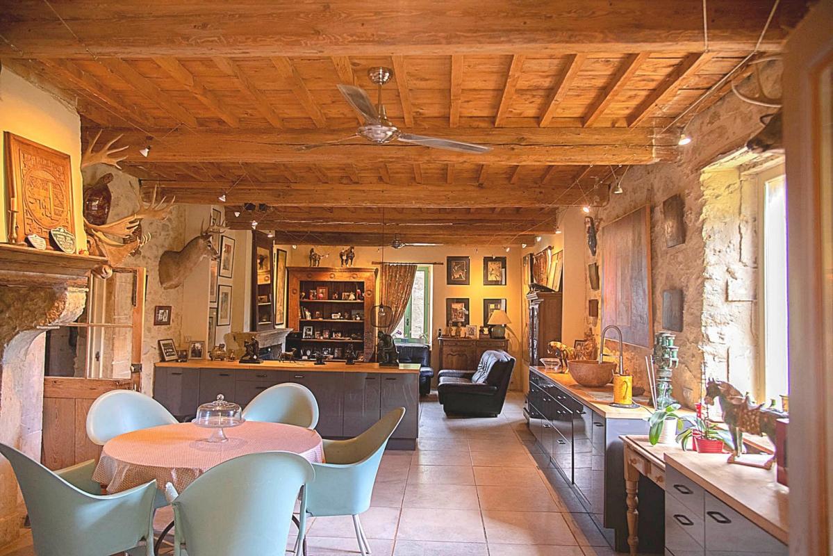 UZES Un Domaine Provençal d'Exception à 30 Minutes d'Uzès 6