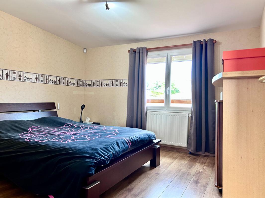 LONGESSAIGNE Maison 158 m² Longessaigne 6 chambres 12