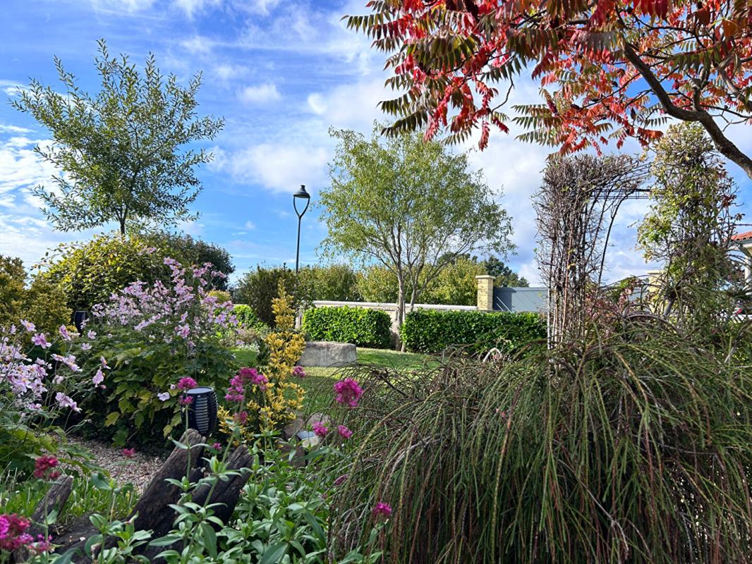 LONGESSAIGNE Maison 158 m² Longessaigne 6 chambres 5