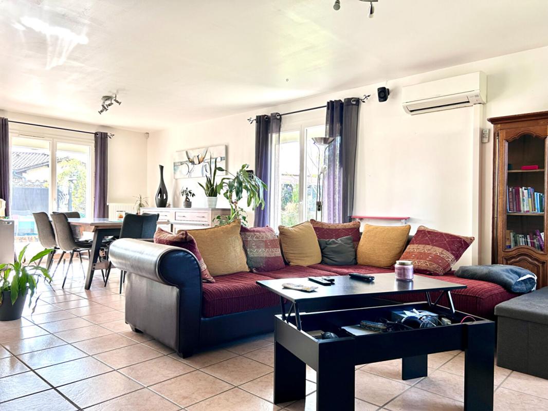 LONGESSAIGNE Maison 158 m² Longessaigne 6 chambres 8