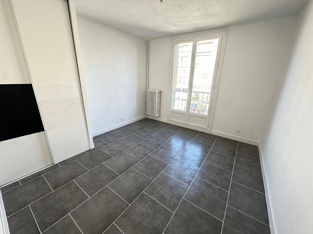 MIRAMAS À louer - Appartement T4 de 85 m² avec balcons à Miramas 5