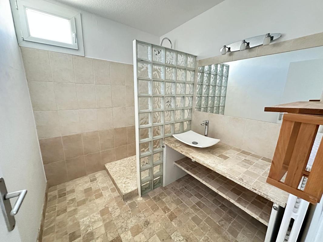 MIRAMAS À louer - Appartement T4 de 85 m² avec balcons à Miramas 7