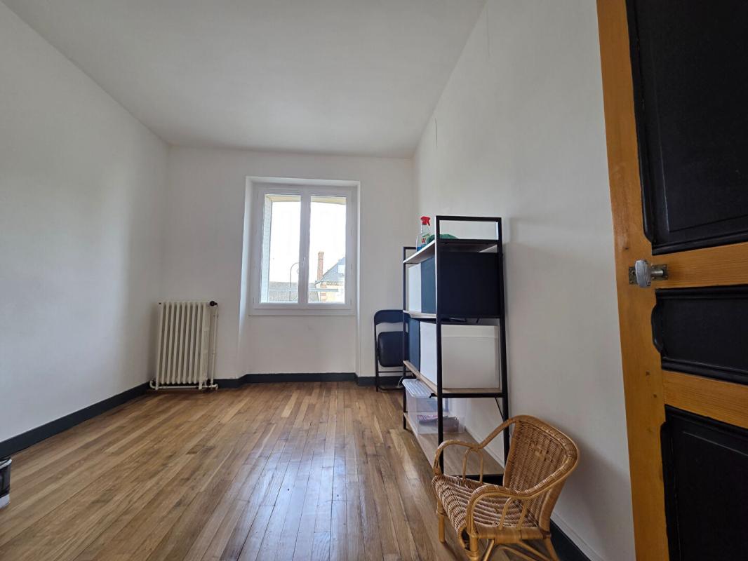 ANGERVILLE 18 MIN ANGERVILLE 12