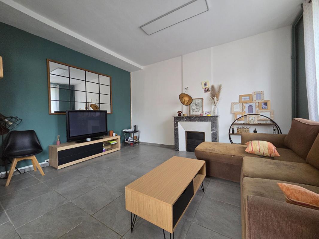 ANGERVILLE 18 MIN ANGERVILLE 6