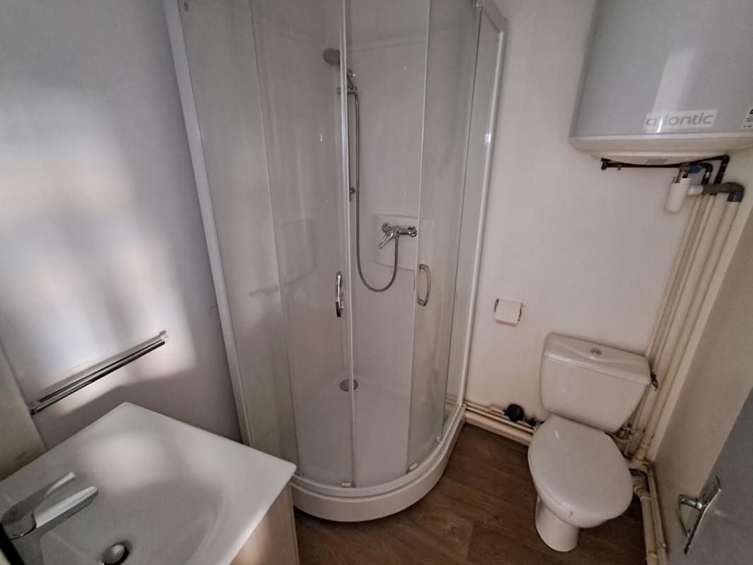 VESOUL Immeuble Vesoul 3 appartements et 1 local commercial à 189 900 euros 12