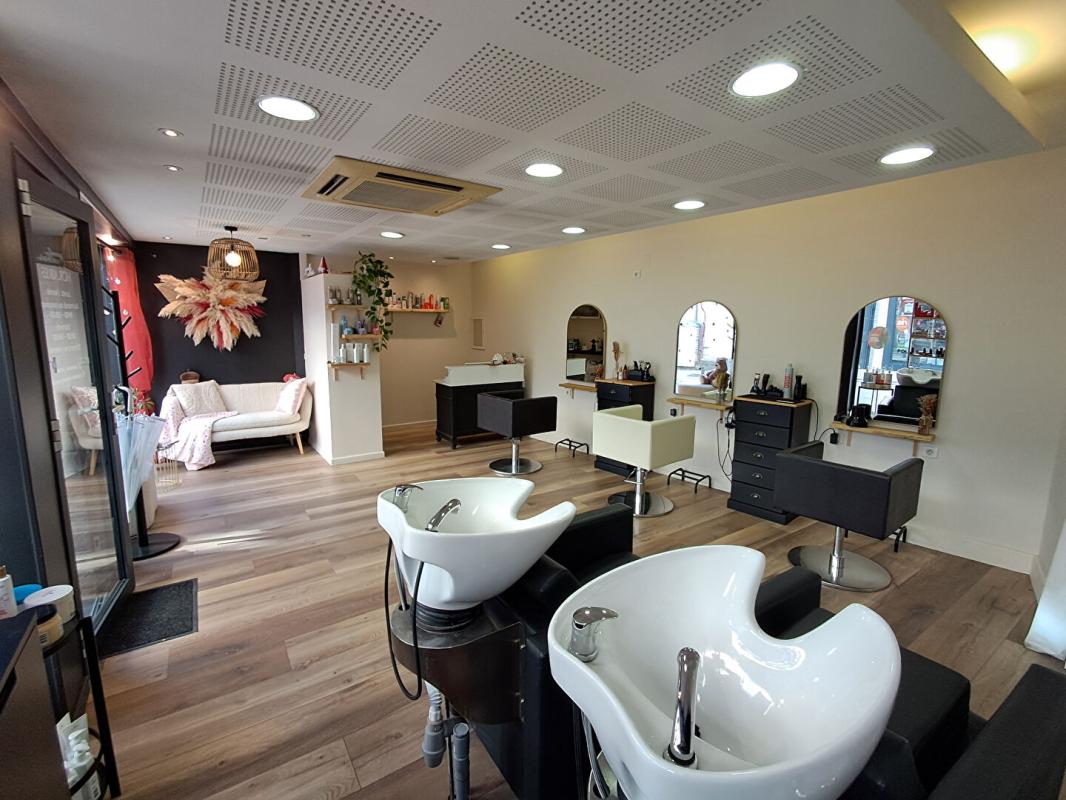 VESOUL Immeuble Vesoul 3 appartements et 1 local commercial à 189 900 euros 3