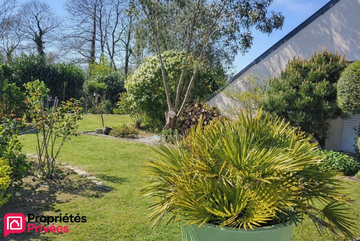 SAINT-HILAIRE-DU-HARCOUET Maison d'Architecte à proximité de Saint-Hilaire-du-Harcouët,  9 pièce(s) 229 m2 14