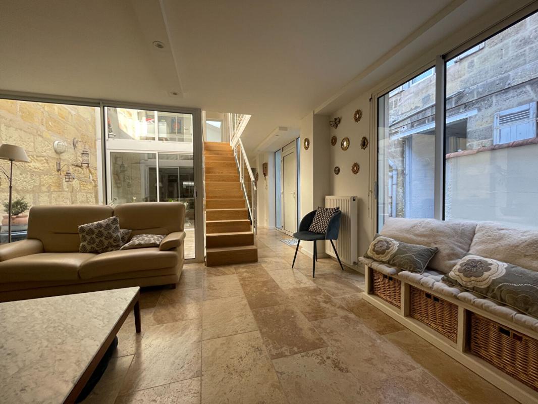 BORDEAUX Une maison intimiste en plein coeur de St Seurin 16