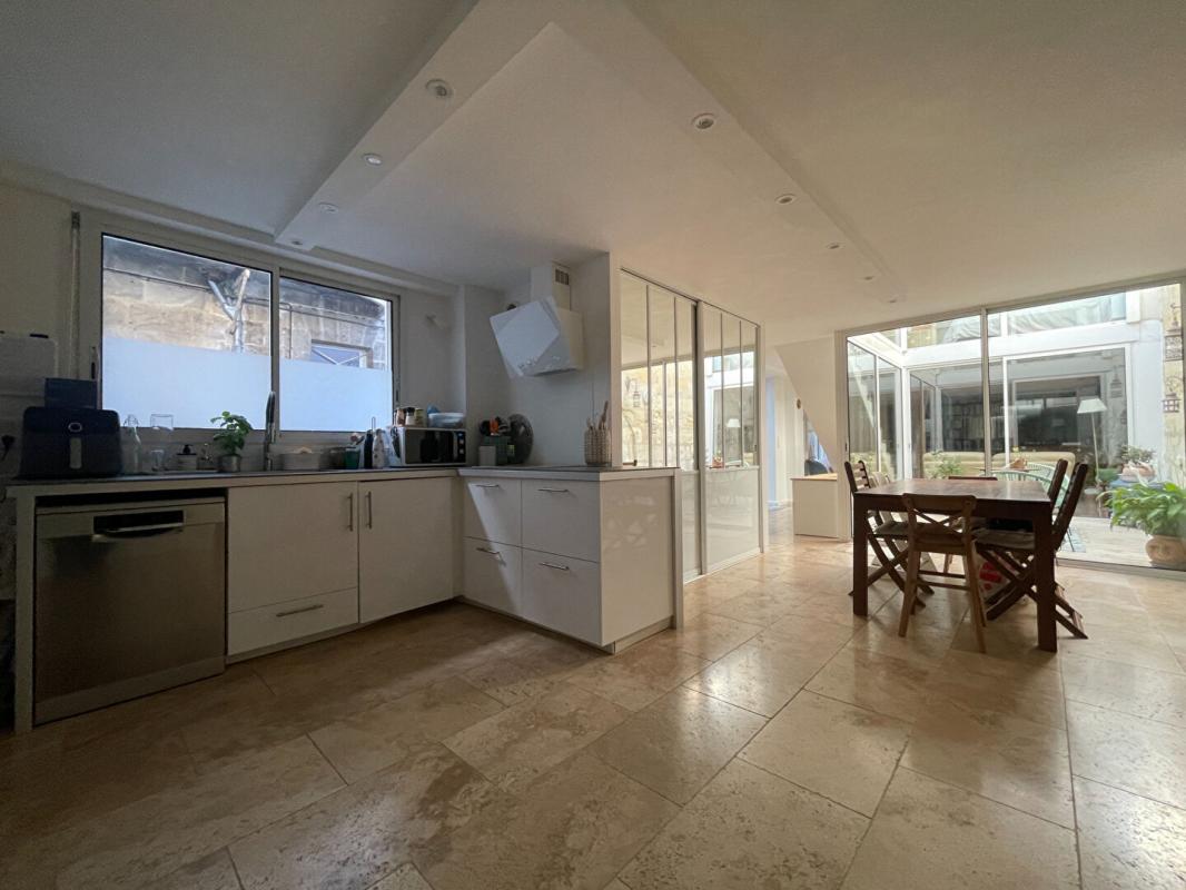 BORDEAUX Une maison intimiste en plein coeur de St Seurin 5