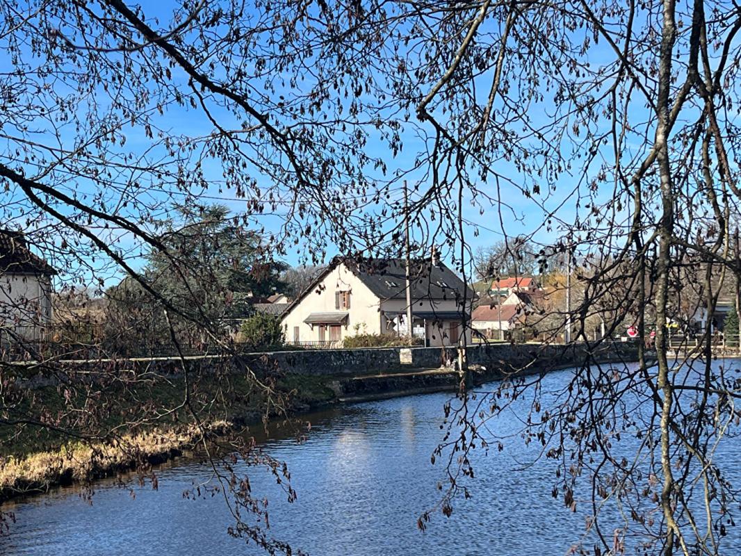 LORMES Maison Lormes 4 pièce(s) 126 m2 1