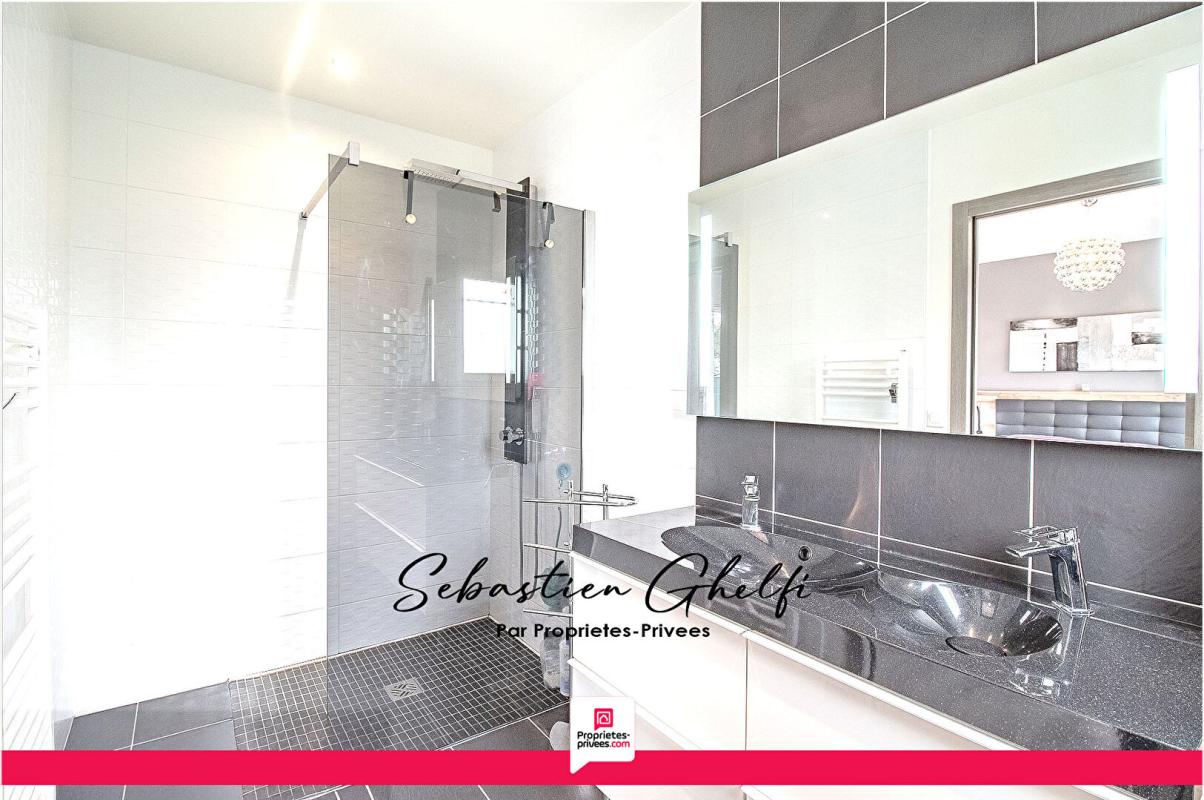 ROMORANTIN-LANTHENAY secteur nord-belle maison avec 5 chambres-bureau-véranda-double garage 12