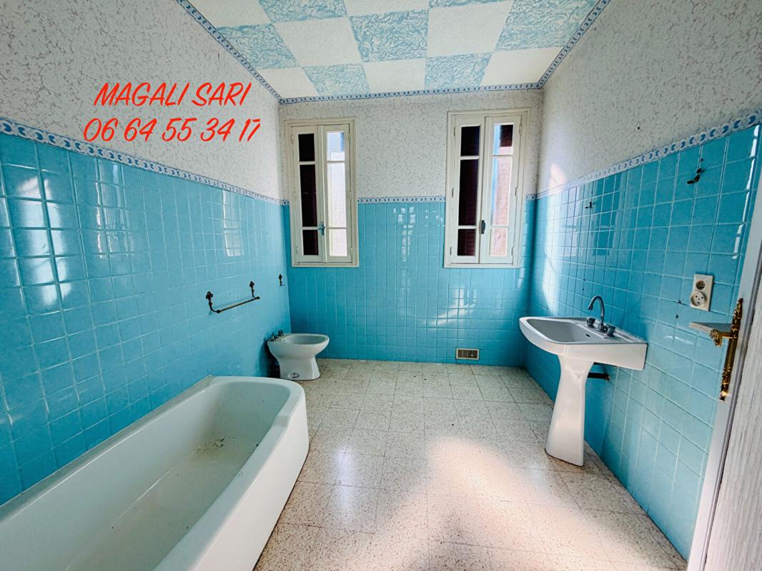 ALES Maison en Pierre Ales 8 pièce(s) 156 m2 7