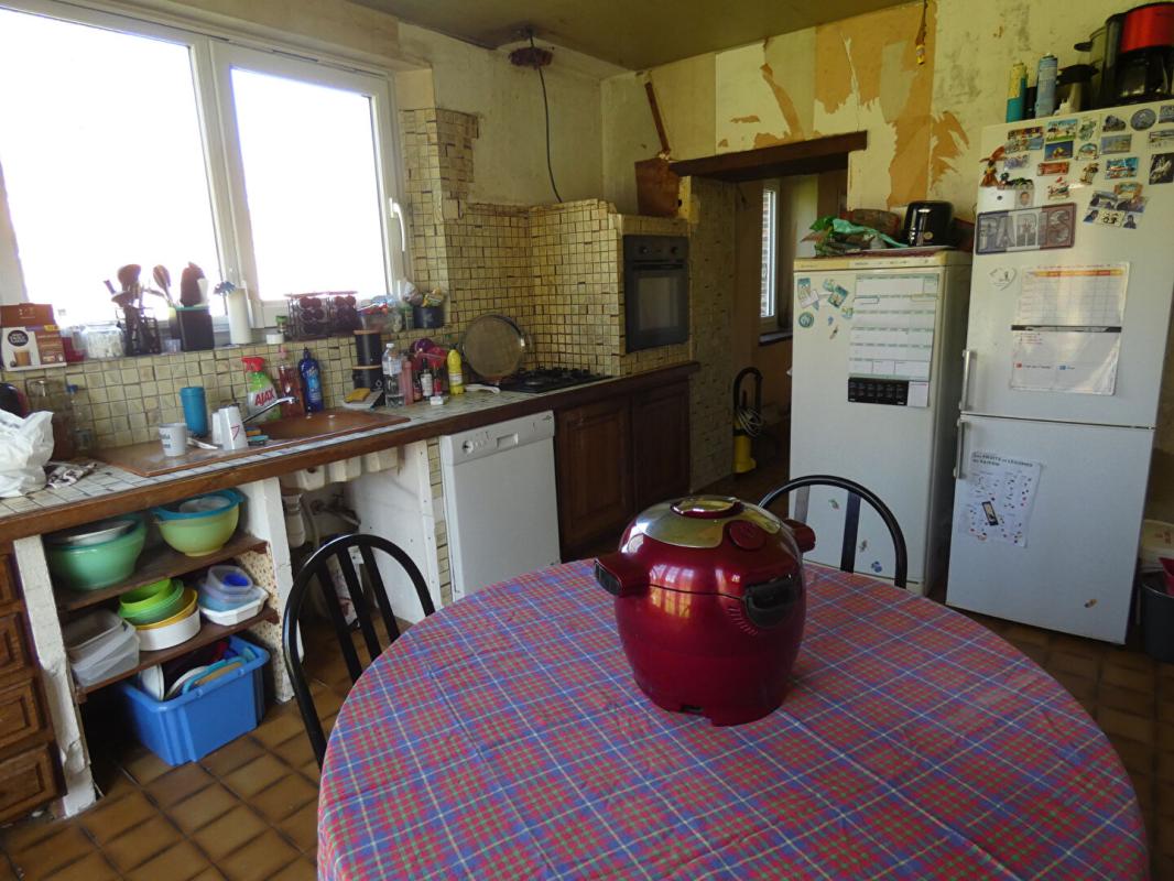 DAMPIERRE-SUR-AVRE Maison à Rénover 7 pièce(s) 155 m2 11