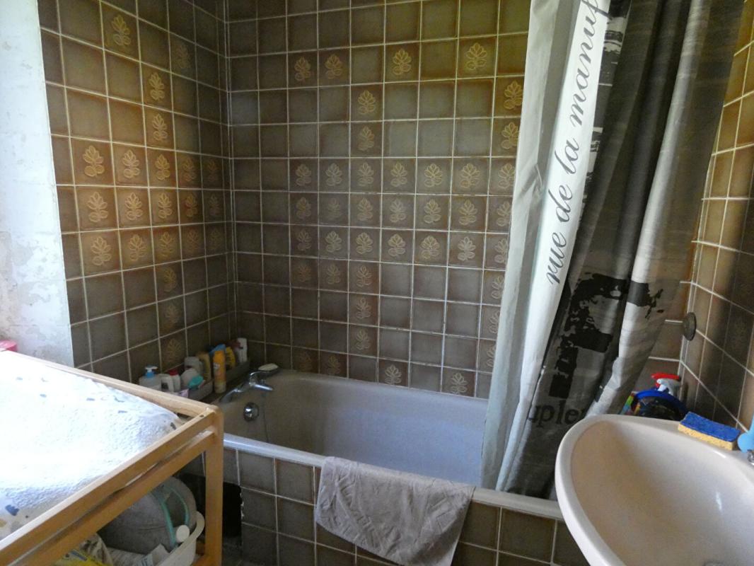 DAMPIERRE-SUR-AVRE Maison à Rénover 7 pièce(s) 155 m2 13