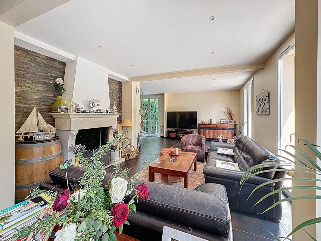 IGNY Vivre au rythme de la forêt , superbe maison familiale sans vis-à-vis 8