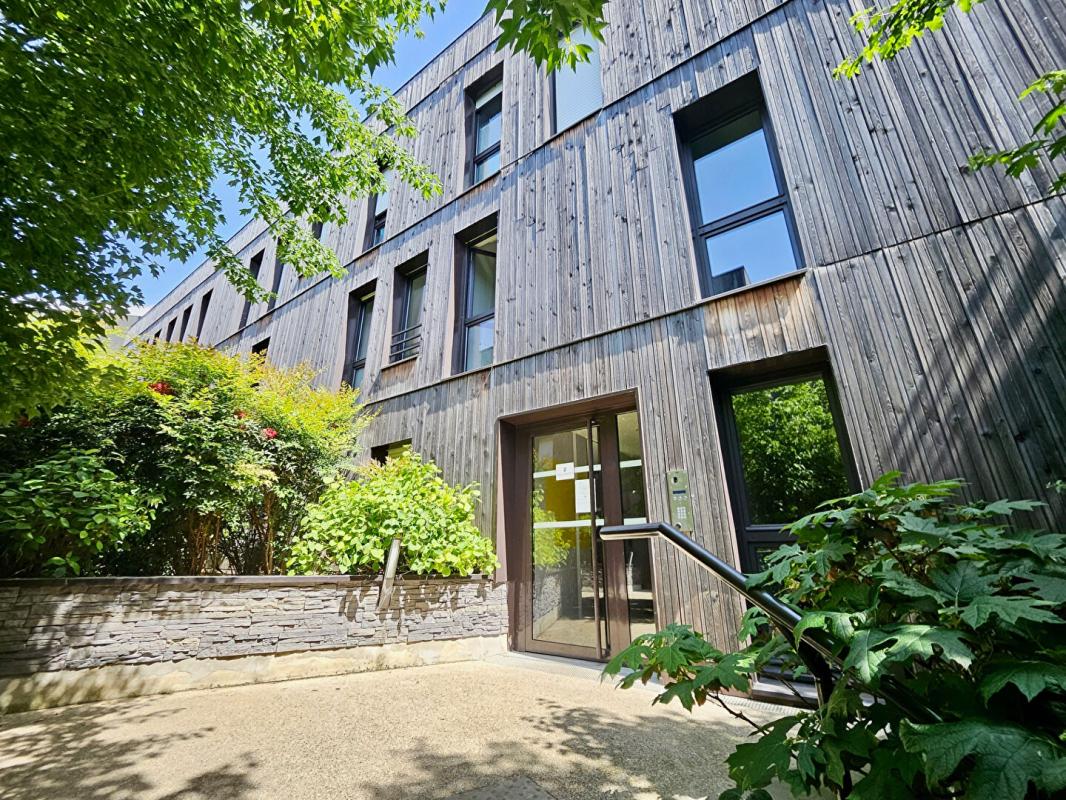 MONTREUIL Appartement Montreuil 5 pièce(s) 94.40 m2 1