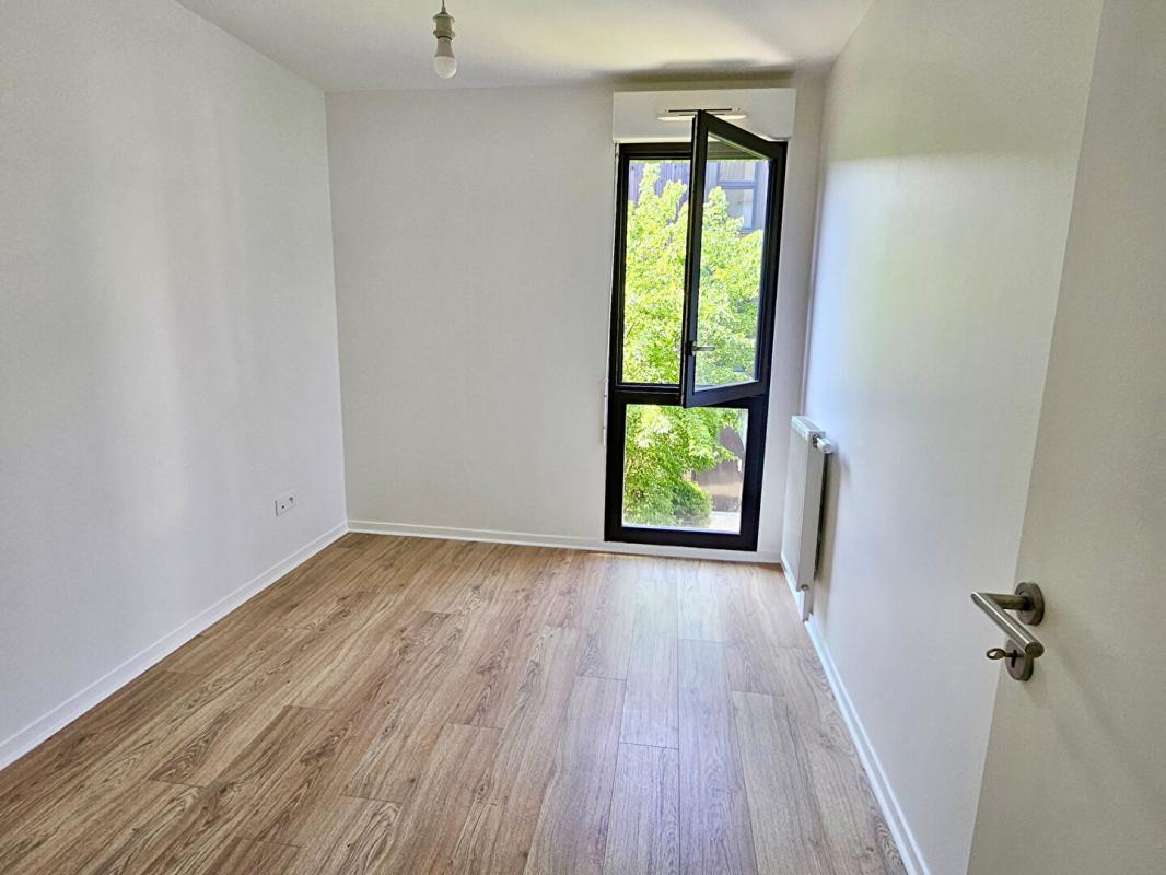 MONTREUIL Appartement Montreuil 5 pièce(s) 94.40 m2 6
