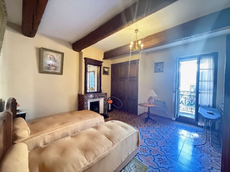 PéZENAS Idéal investisseur! Ensemble immobilier comprenant un T8 et un T3 sur parcelle de 1520m² 12
