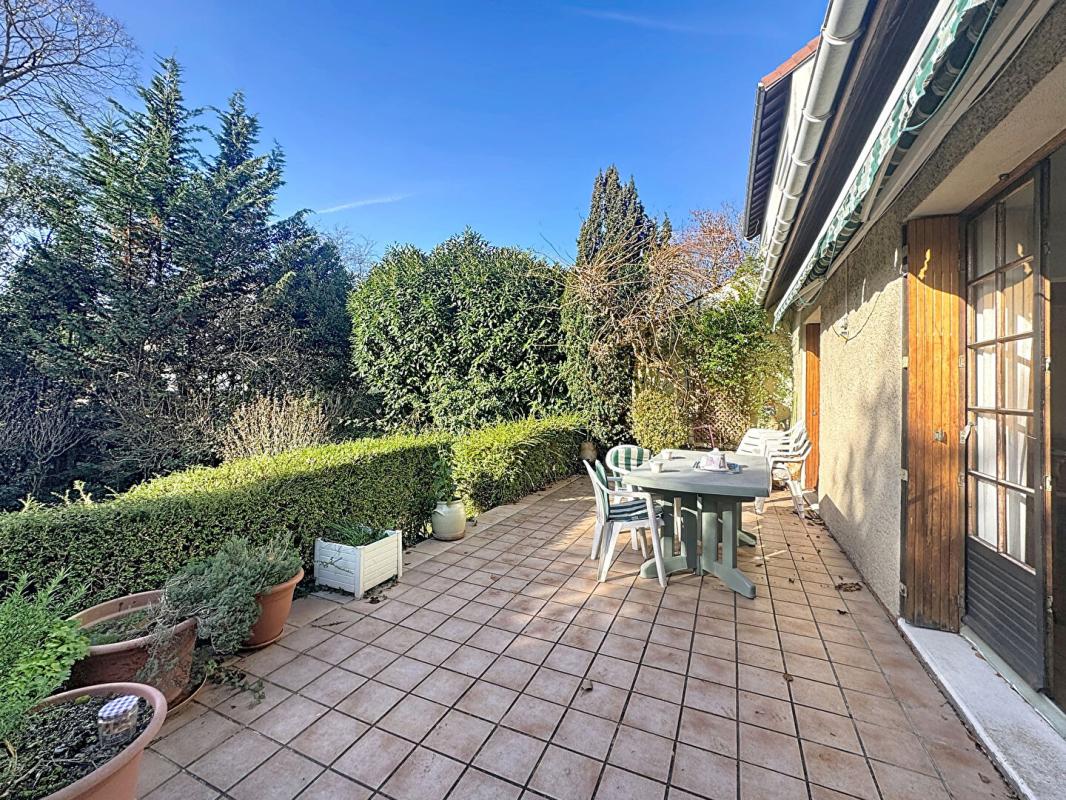 VERRIERES-LE-BUISSON Maison familiale en impasse  Calme et nature à proximité immédiate de la coulée verte! 11