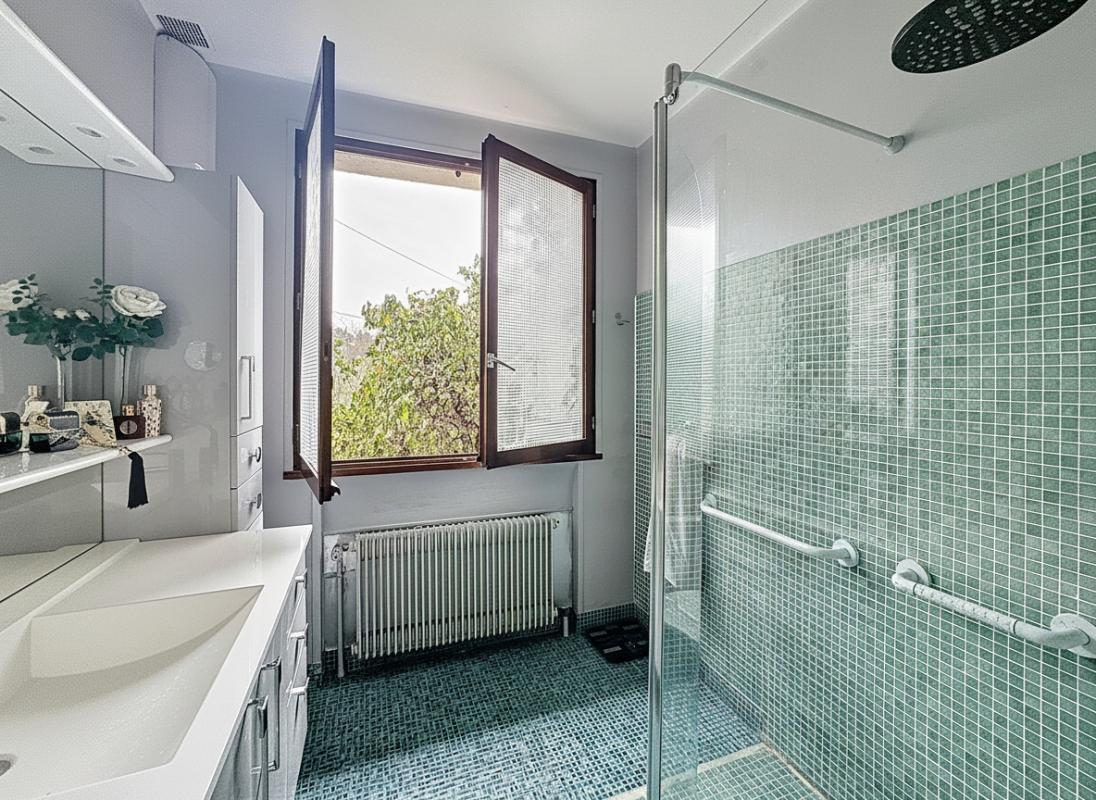 VERRIERES-LE-BUISSON Maison familiale en impasse  Calme et nature à proximité immédiate de la coulée verte! 7