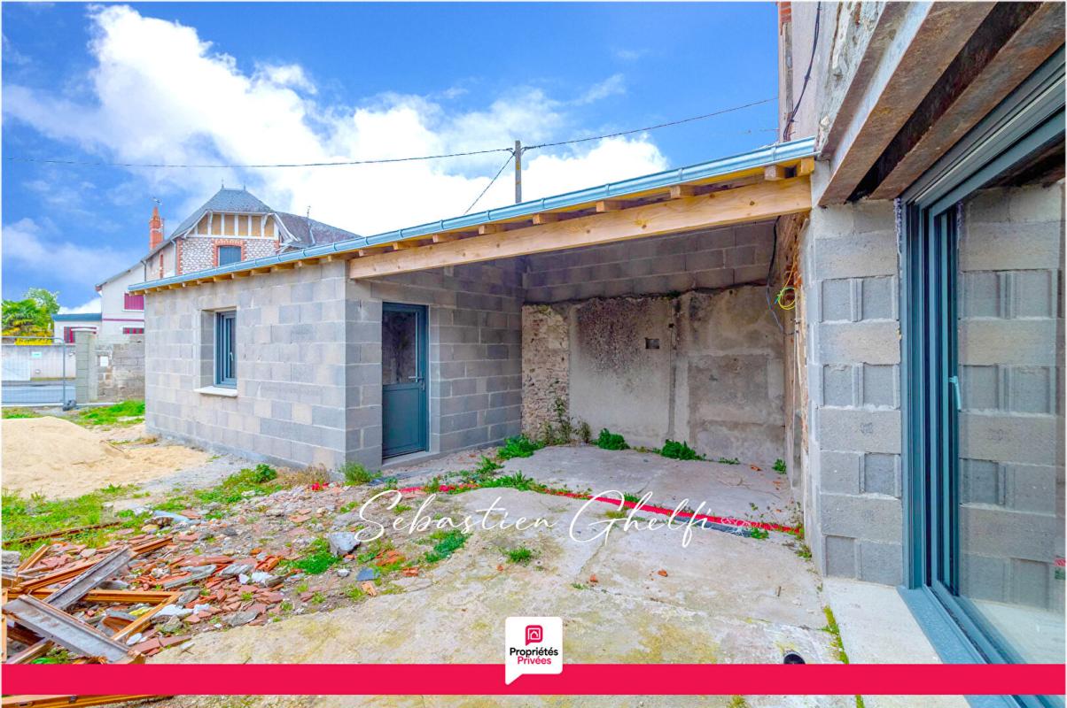 ROMORANTIN-LANTHENAY Maison à rénover, possibilité de 3 chambres-dépendance-places de parking 2