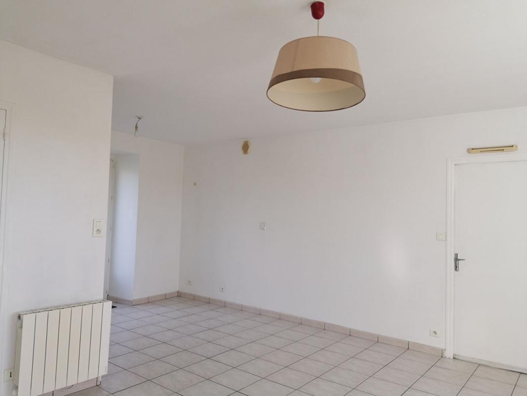 PLOERMEL Immeuble Ploërmel 6 pièce(s) 115 m2 3