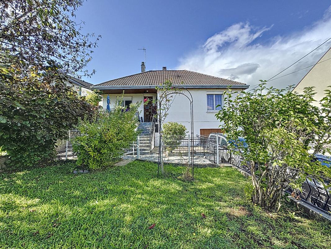 IGNY Maison Familiale à Igny Terrain de 500 m² Combles Aménageables et Sus sol total ! 9