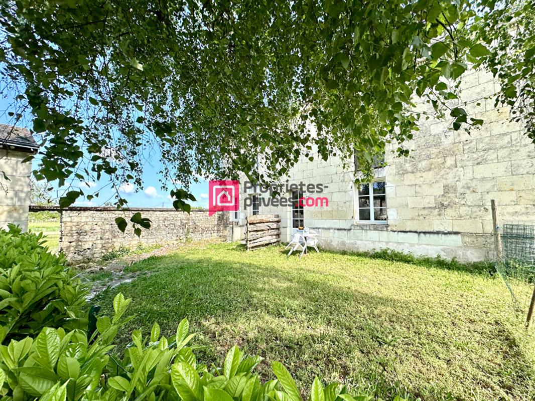 CHINON Maison ancienne Chinon 12 pièce(s) 275m2 avec 3 gîtes et terrain 2,5ha 12