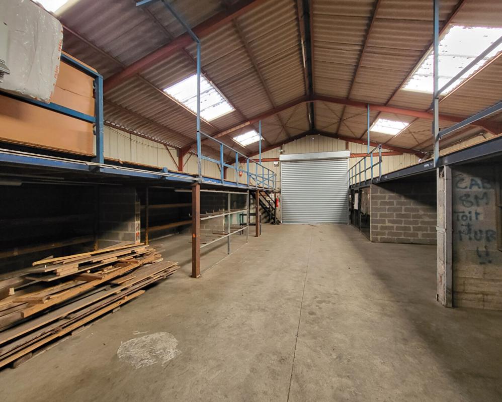 LE MANS CHAMPAGNÉ  Zone Artisanale - Entrepôt, local industriel Proche autoroute 7