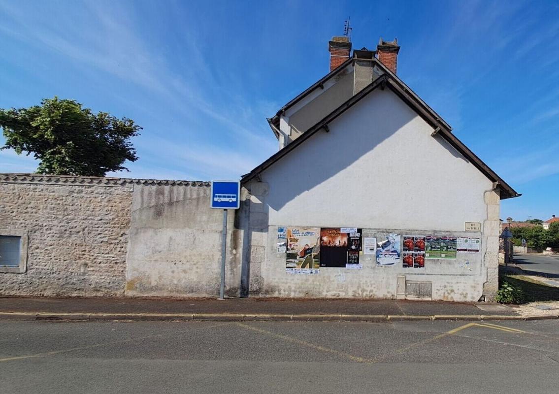 MONTREUIL ENSEMBLE IMMOBILIER A RENOVER 130 + 58 M2 2