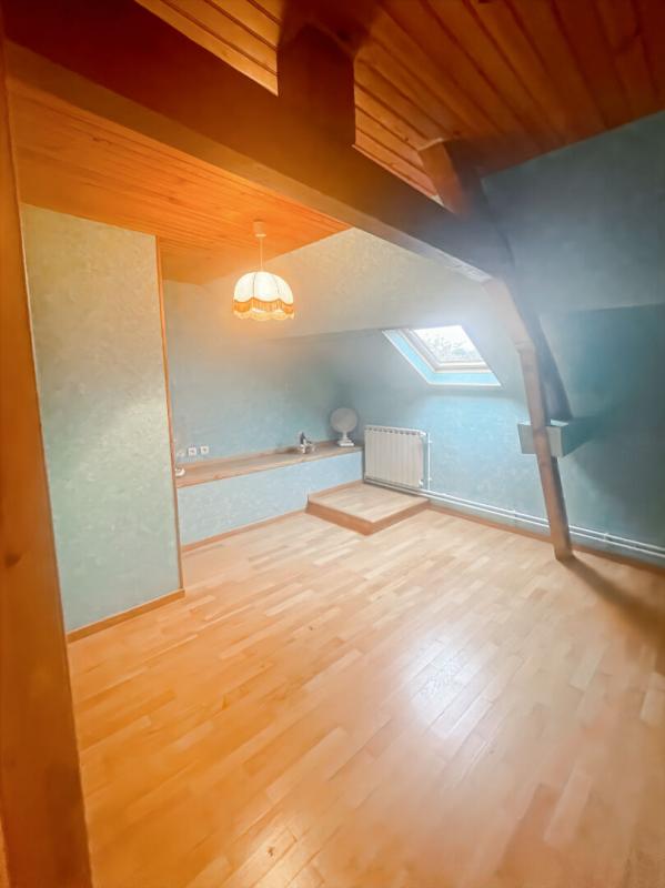 SAINT-CHARTIER Opportunité rare : longère spacieuse au coeur de la campagne berrichonne, à deux pas de La Châtre 11