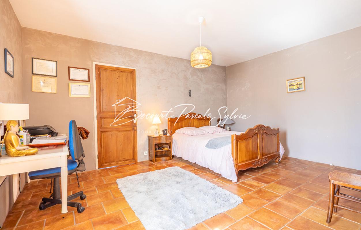 VELLERON Ancienne Bergerie 1800 en pierre avec piscine 12