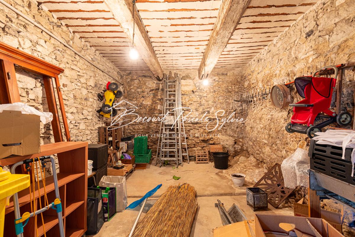 VELLERON Ancienne Bergerie 1800 en pierre avec piscine 14