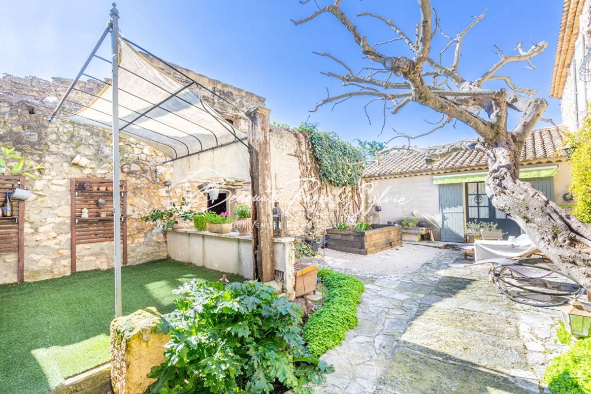 VELLERON Ancienne Bergerie 1800 en pierre avec piscine 18