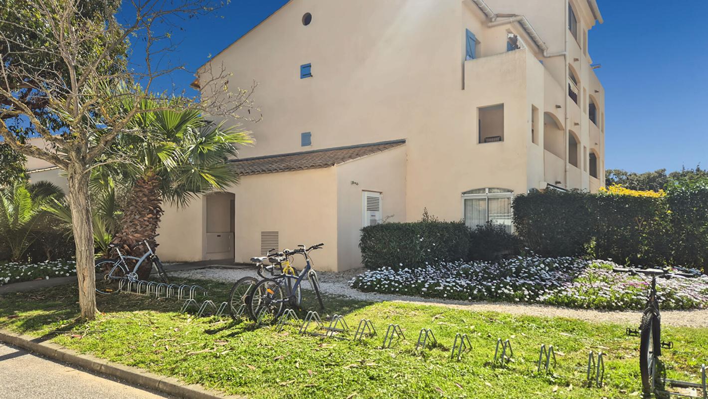 LA LONDE-LES-MAURES Appartement La Londe Les Maures 2 pièce(s) 24.60 m2   165 000 13