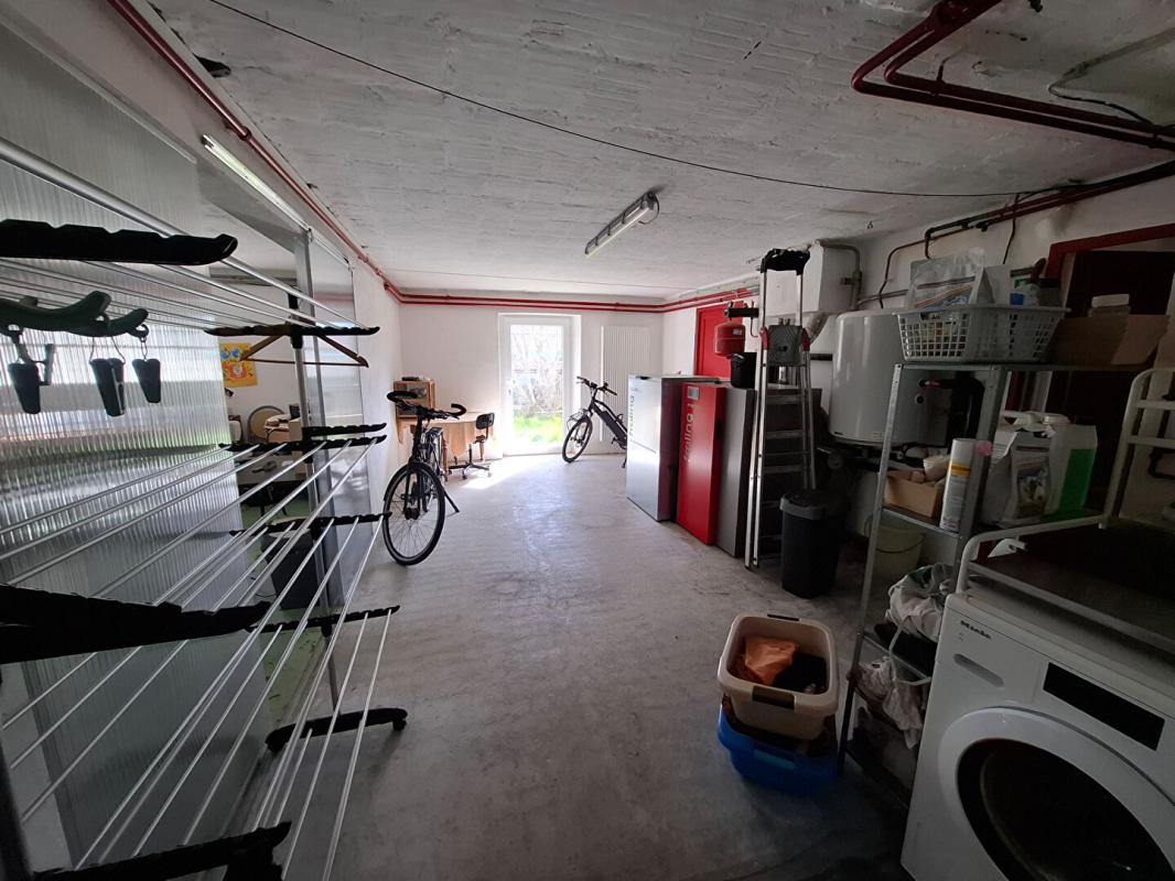 SAINT-ETIENNE-LES-ORGUES Charmante maison individuelle 147 m² avec terrasses, 4 chambres et jardin clôturé de 600 m² 281 000 6