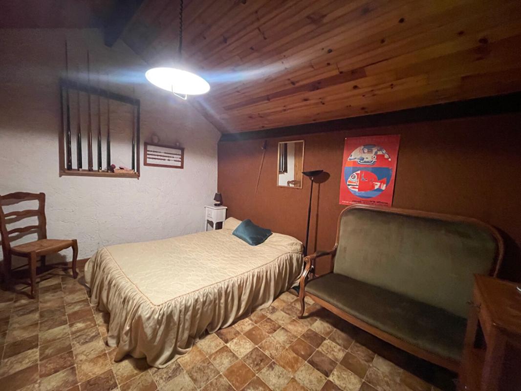 NOGENT-SUR-VERNISSON Maison Nogent Sur Vernisson 5 pièces 16