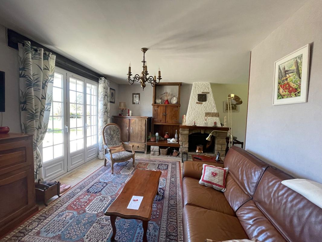 NOGENT-SUR-VERNISSON Maison Nogent Sur Vernisson 5 pièces 17