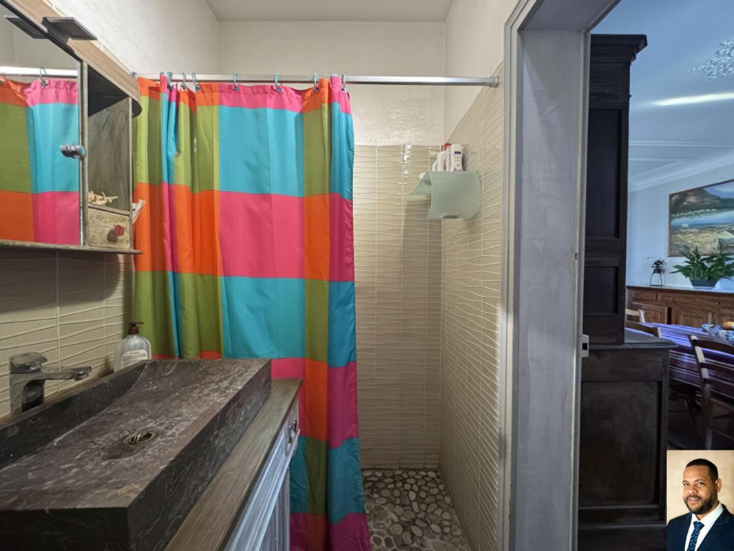 VITRY-SUR-SEINE Maison Vitry 100m habitables implantée sur 160m de terrain 12