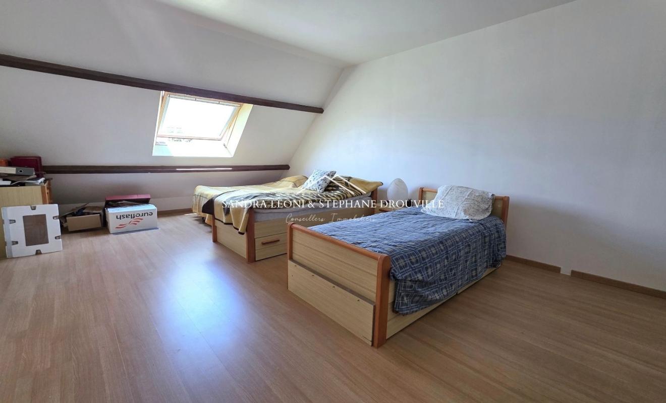 MAINTENON PROCHE DE MAINTENON - CHARTAINVILLIERS - CHARMANTE MAISON FAMILIALE 8 pièces -189 m² 11