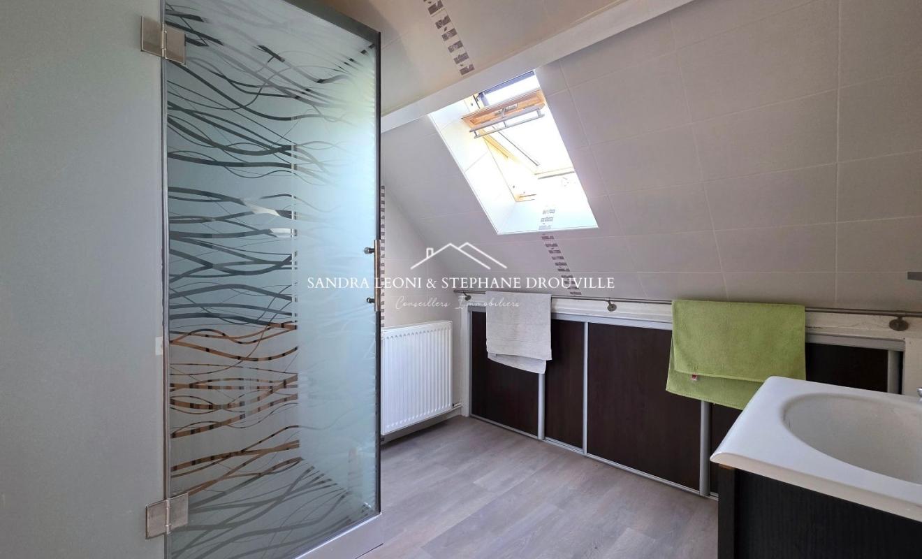 MAINTENON PROCHE DE MAINTENON - CHARTAINVILLIERS - CHARMANTE MAISON FAMILIALE 8 pièces -189 m² 13