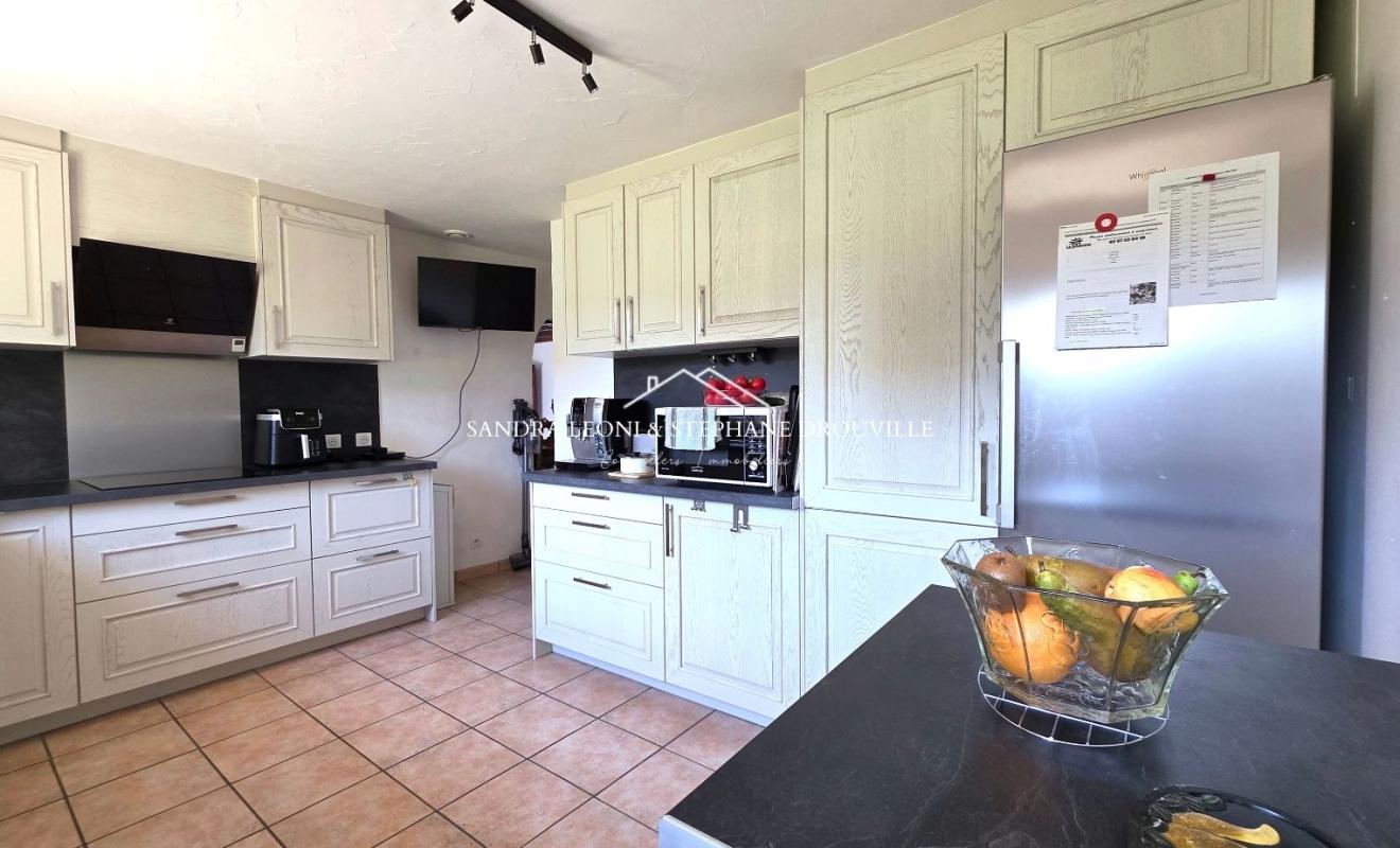 MAINTENON PROCHE DE MAINTENON - CHARTAINVILLIERS - CHARMANTE MAISON FAMILIALE 8 pièces -189 m² 4