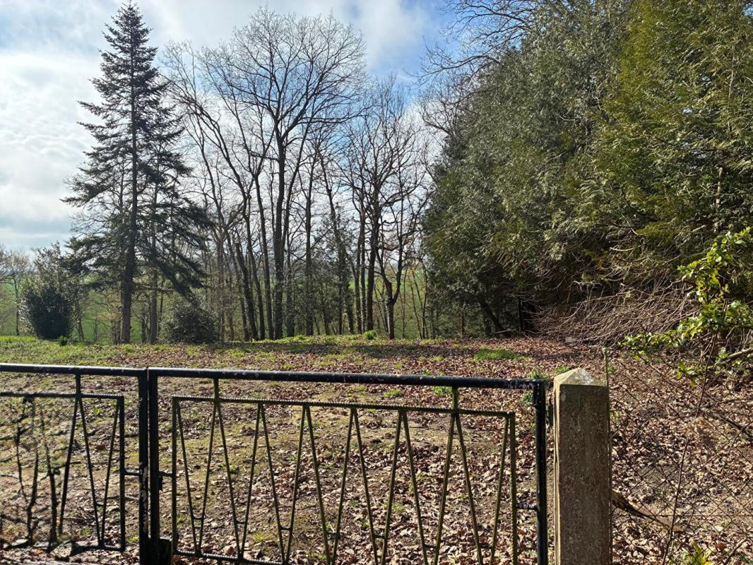 LA TRINITE La Trinité 27930 - TERRAIN CONSTRUCTIBLE 1835 m2 - 85000  HAI 5