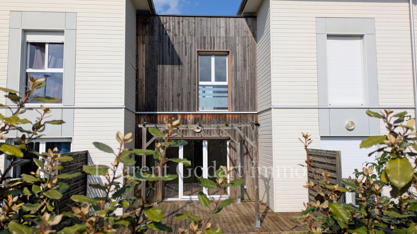 CANEJAN Maison 3 pièces de 63 m2 avec 2 chambres, jardin et 2 parkings 1